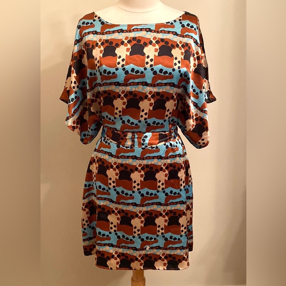 BCBGMAXAZRIA Brown Cream Aztec Print M Exotic Y2K Modern Boho Satin Mini Dress